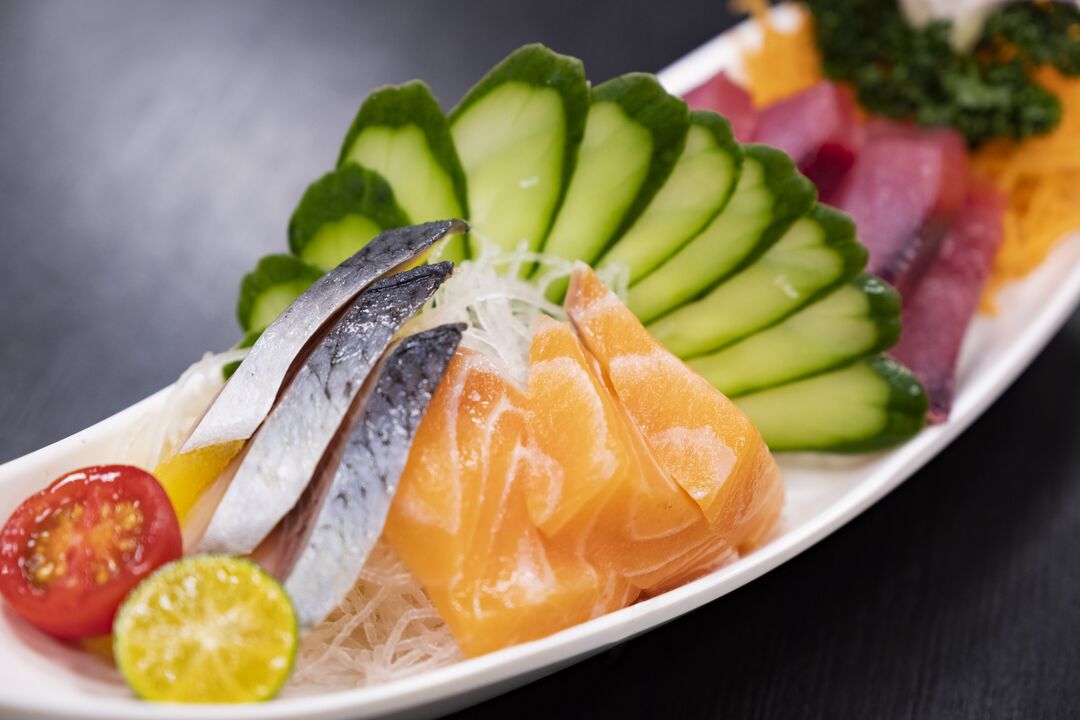 Fisk og grøntsager er sunde dele af en low-carb Keto-diæt
